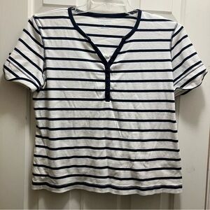 Van Heusen Women’s Striped Short Sleeve V Neck Shirt Size XL